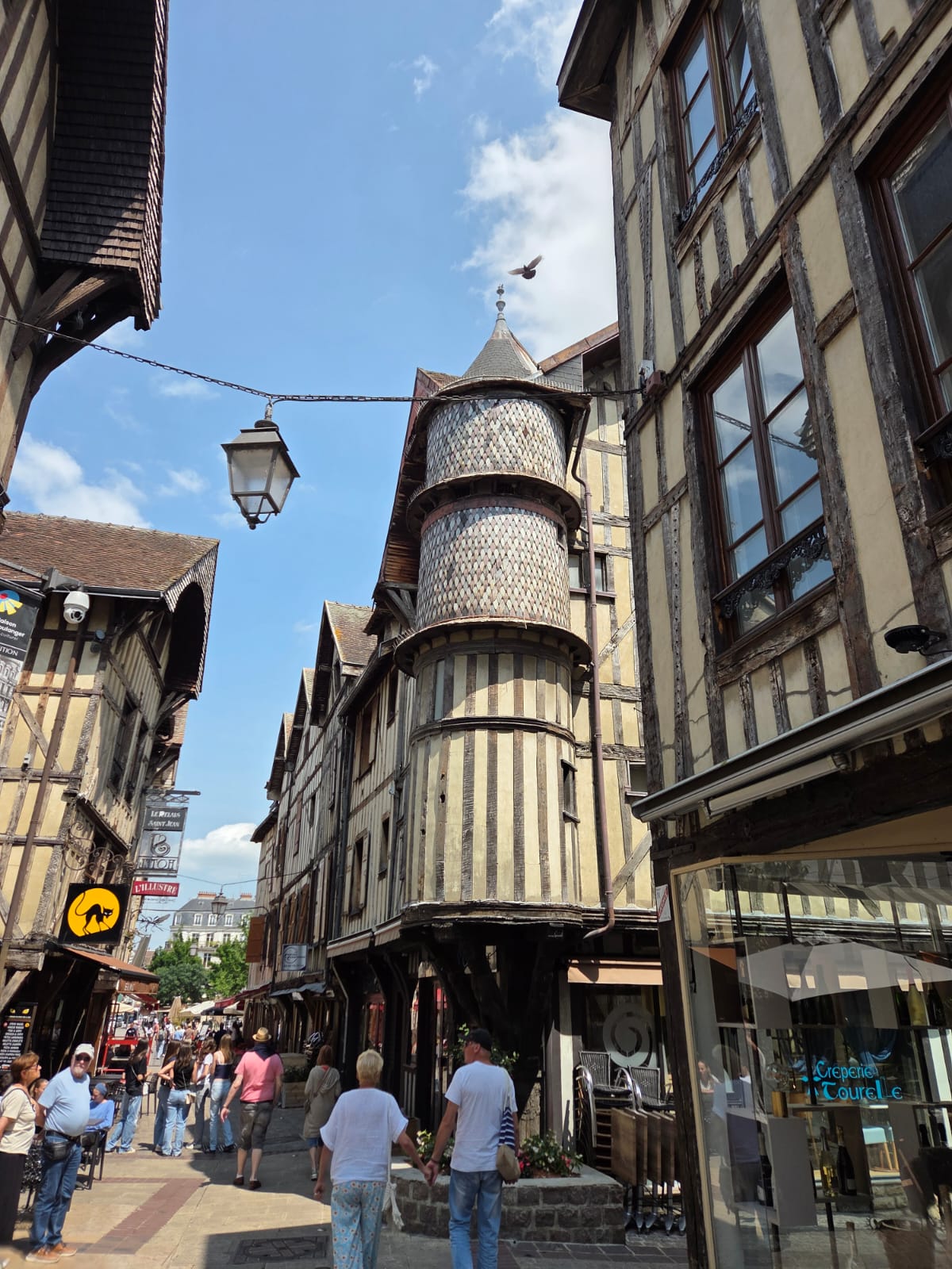 PHOTO-2025-06-09-21-08-23(3)