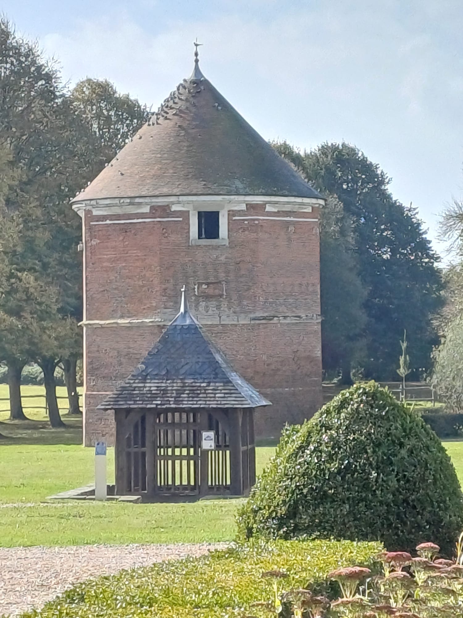 PHOTO-2025-10-05-19-48-43(2)