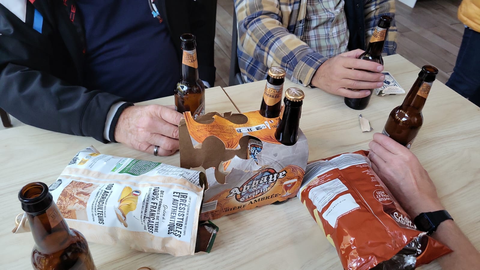 PHOTO-2025-10-05-19-50-00(4)